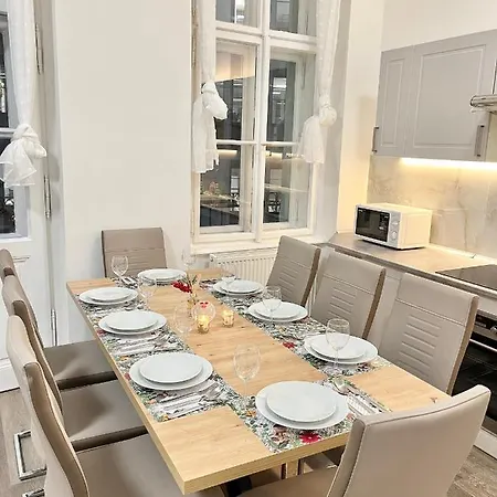 Apartament Spacious 2bdr With Free Parking In Wenceslas Square